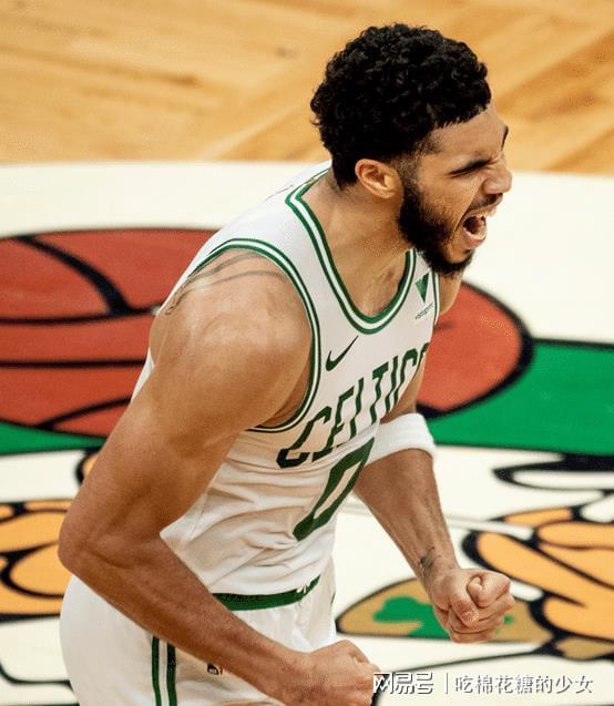 阿贾克斯发布备战花絮，加时末段外线爆发，NBA常规赛任务艰巨，临场指挥获称赞的简单介绍