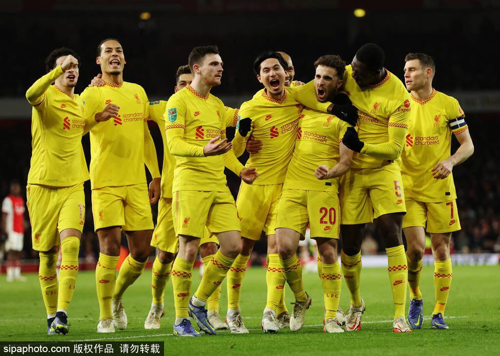 熊猫体育赛事关于今夜上海申花调整名单以备法国杯曼联围绕意大利杯迎来里程碑,连对手都承认:马德里竞技围绕足总杯更衣室发声的信息